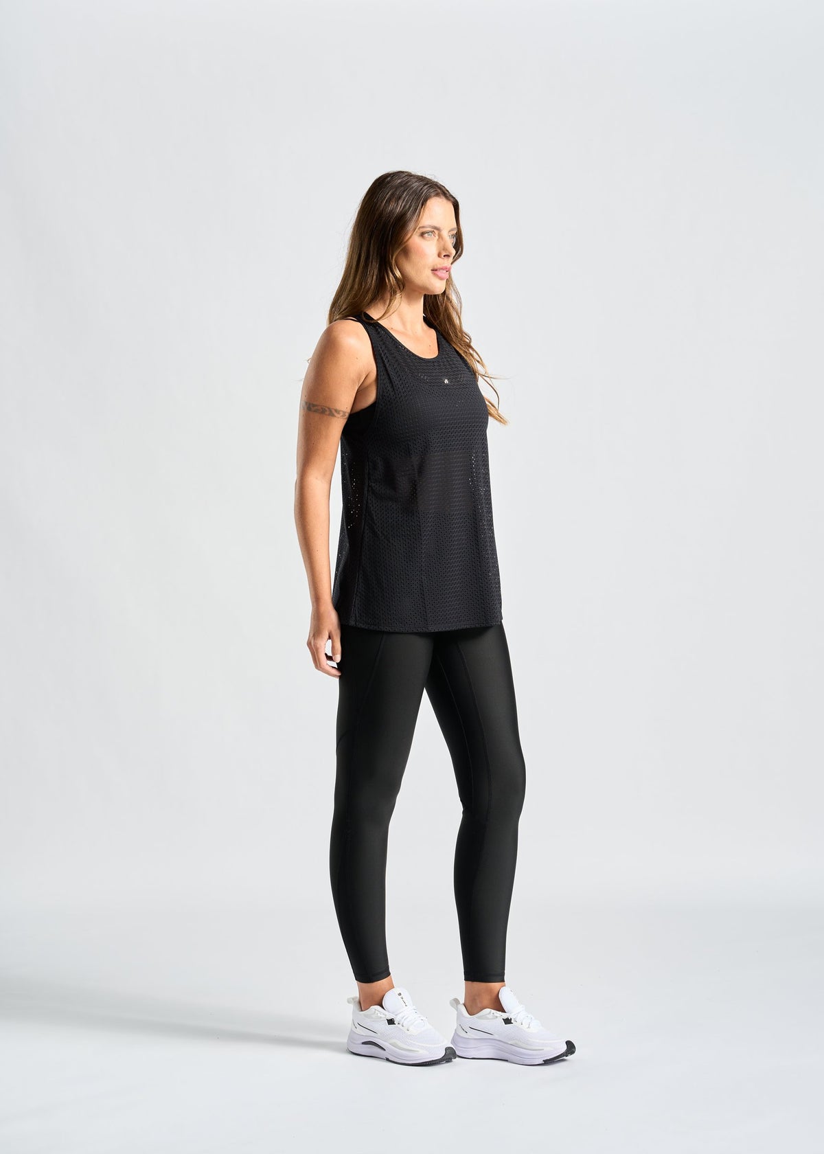 Regata Transpassada Feminina – preto