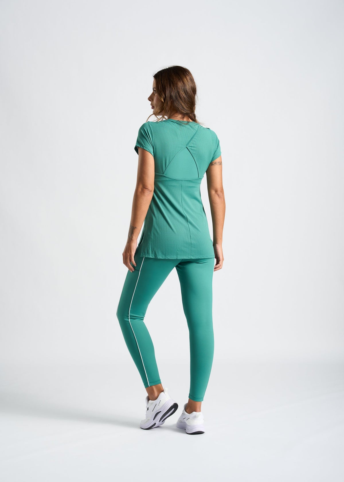 Camiseta Furadinha Feminina – verde