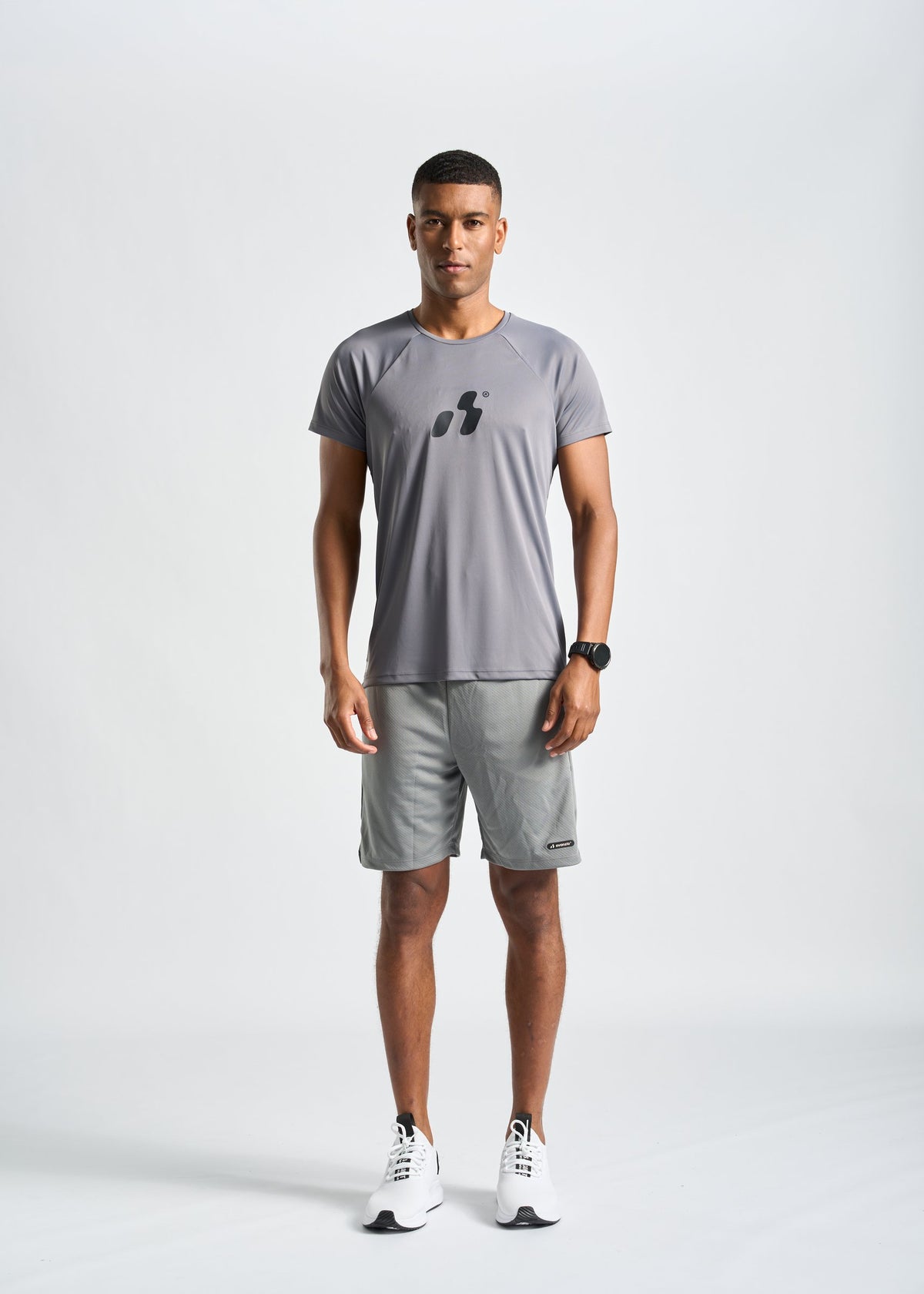 Camiseta Raglan Masculina – cinza