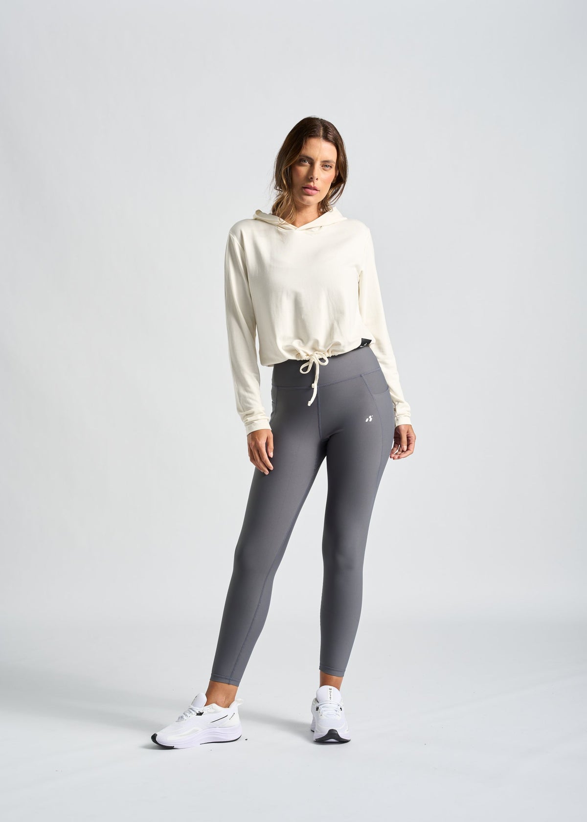 Moletinho Capuz Brezza Feminino – off-white