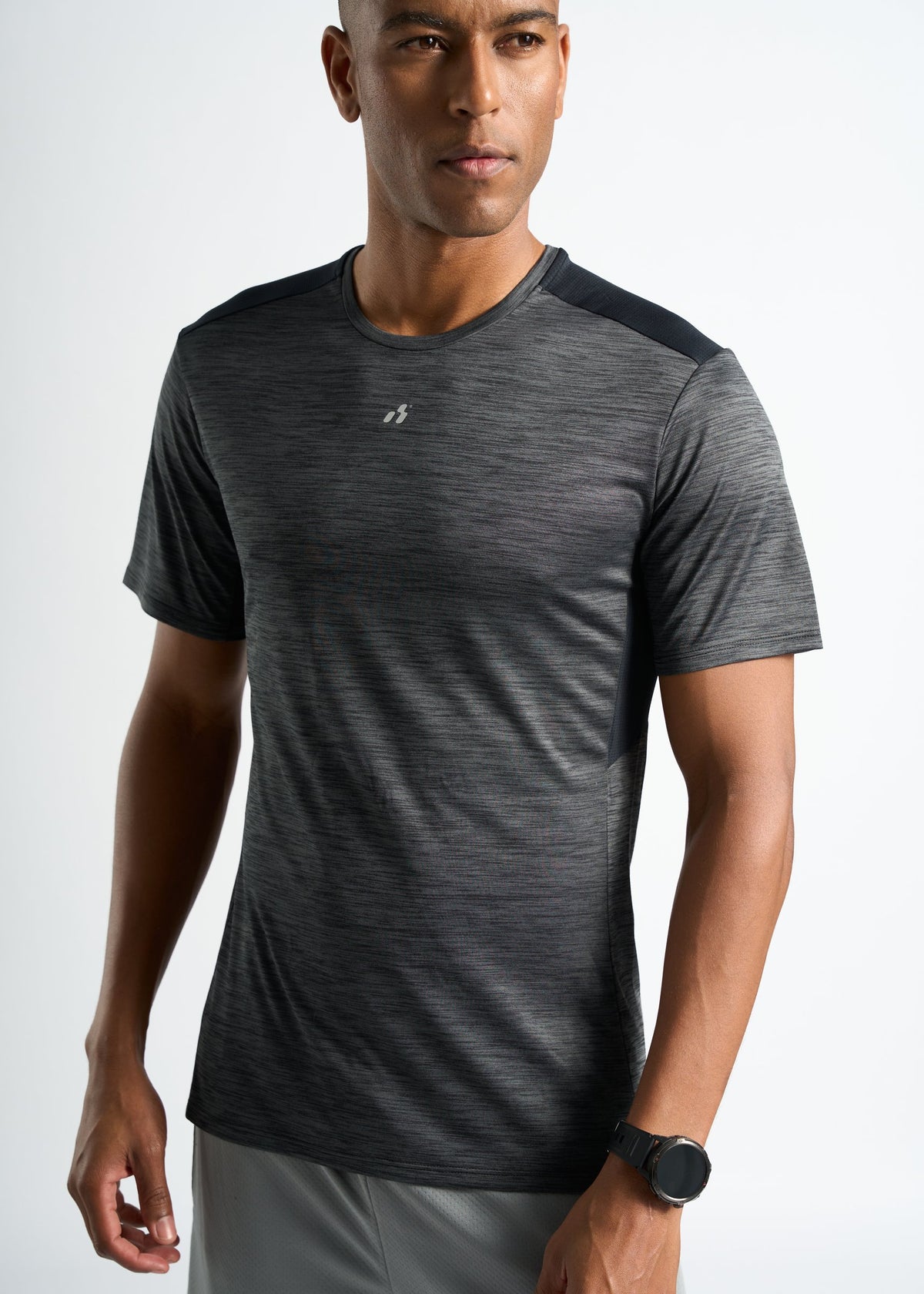 Camiseta Básica Premium Masculina – preto