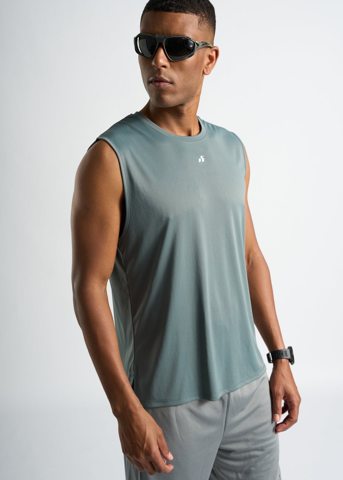 Regata Básica Masculina – cinza