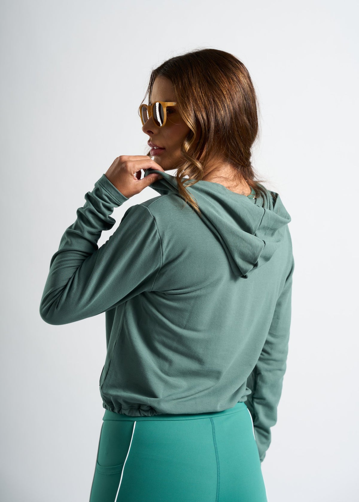 Moletinho Capuz Brezza Feminino – verde tenude