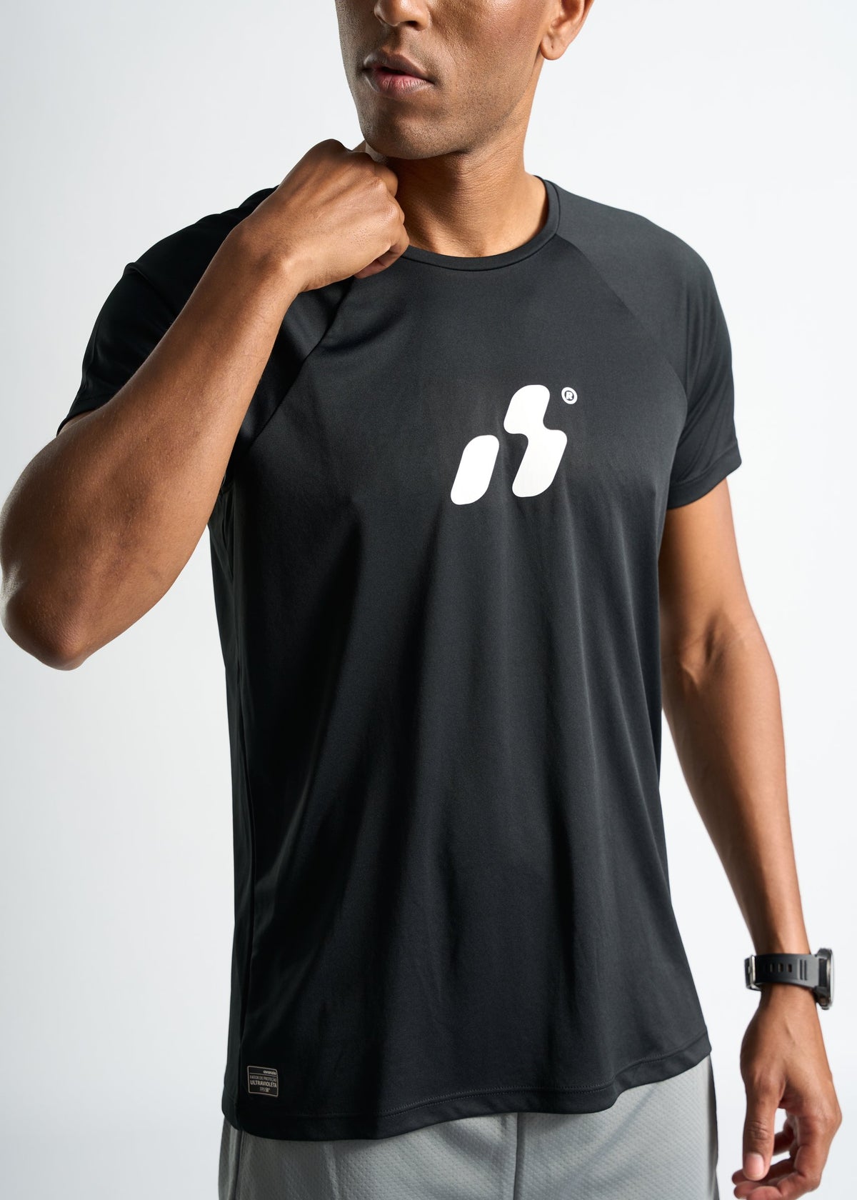 Camiseta Raglan Masculina – preto