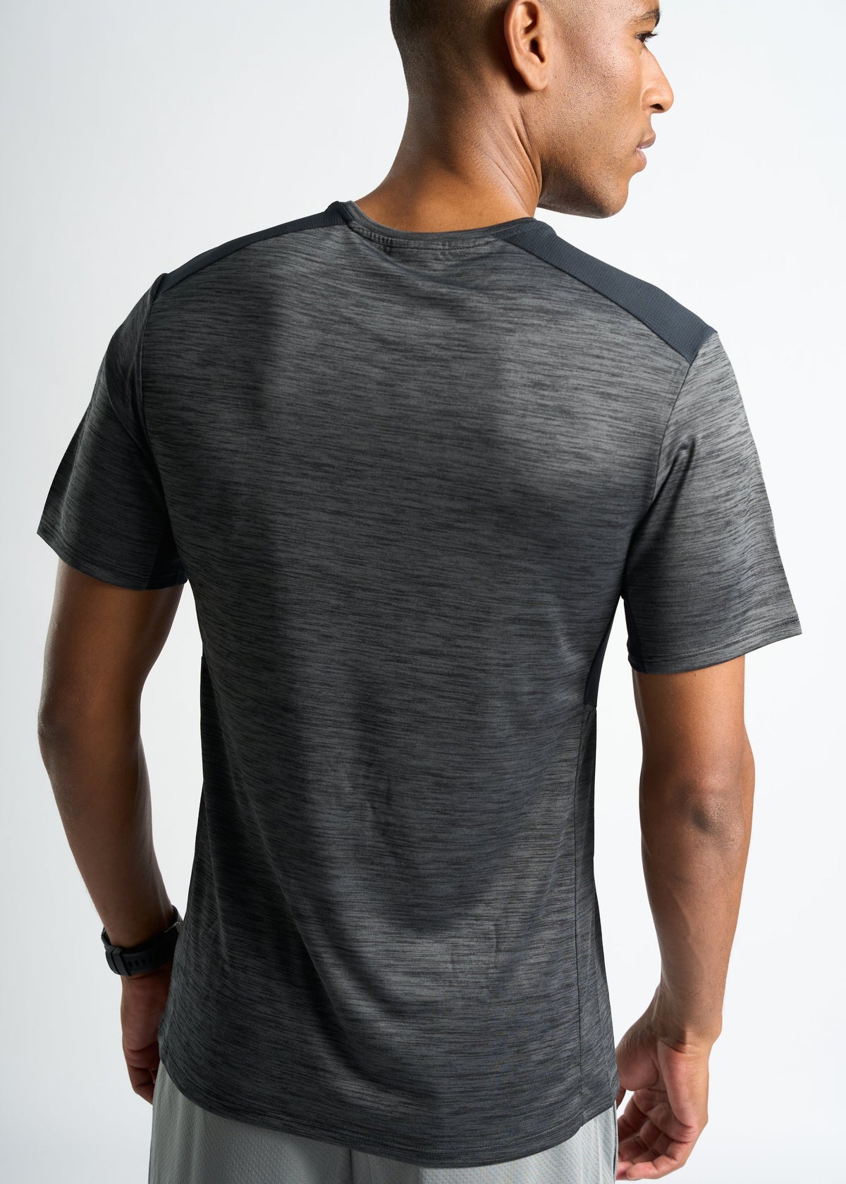 Camiseta Básica Premium Masculina – preto